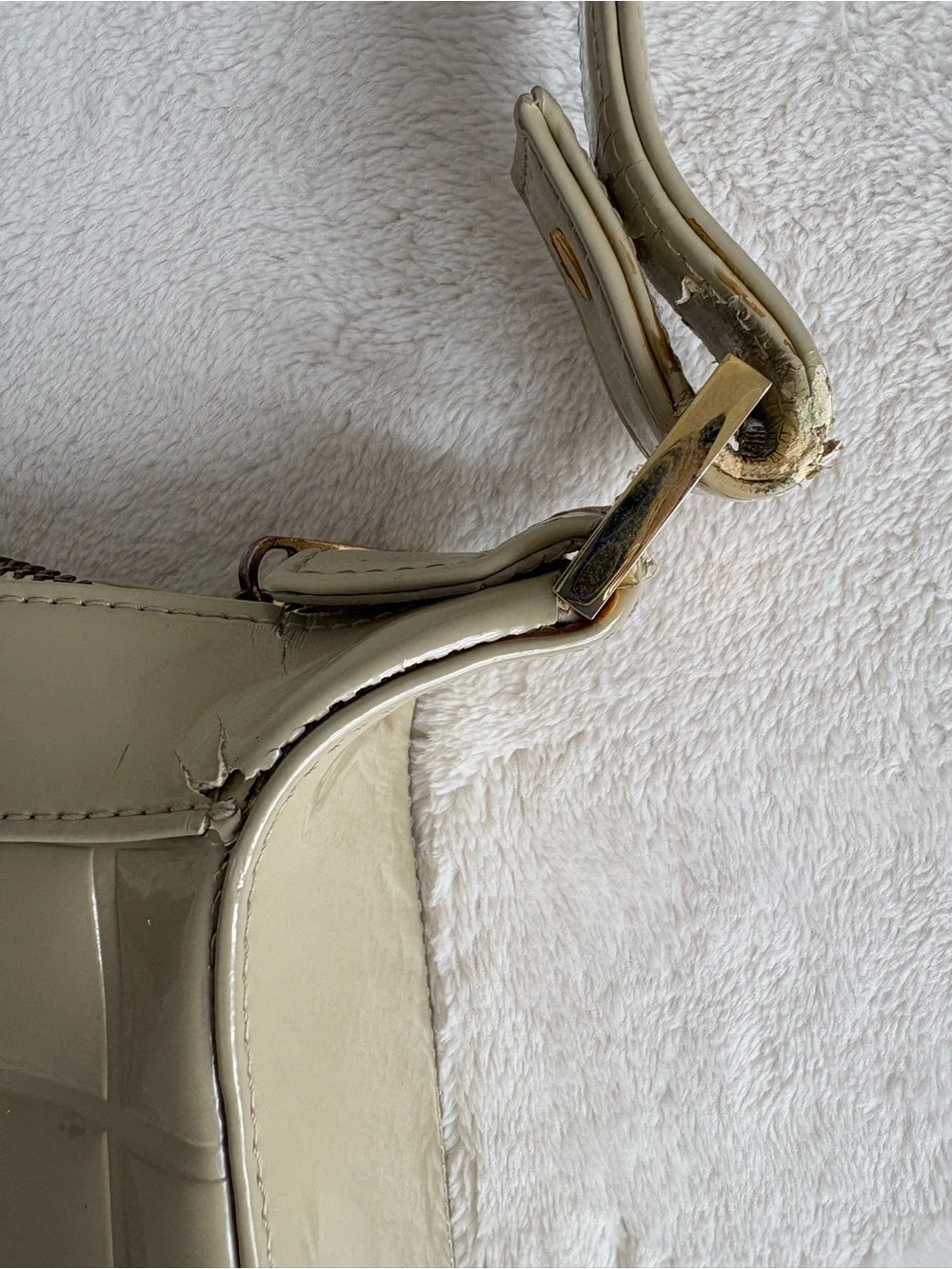 Vintage Chanel Patent Leather Chocolate Bar Quilted Shoulder Bag Beige